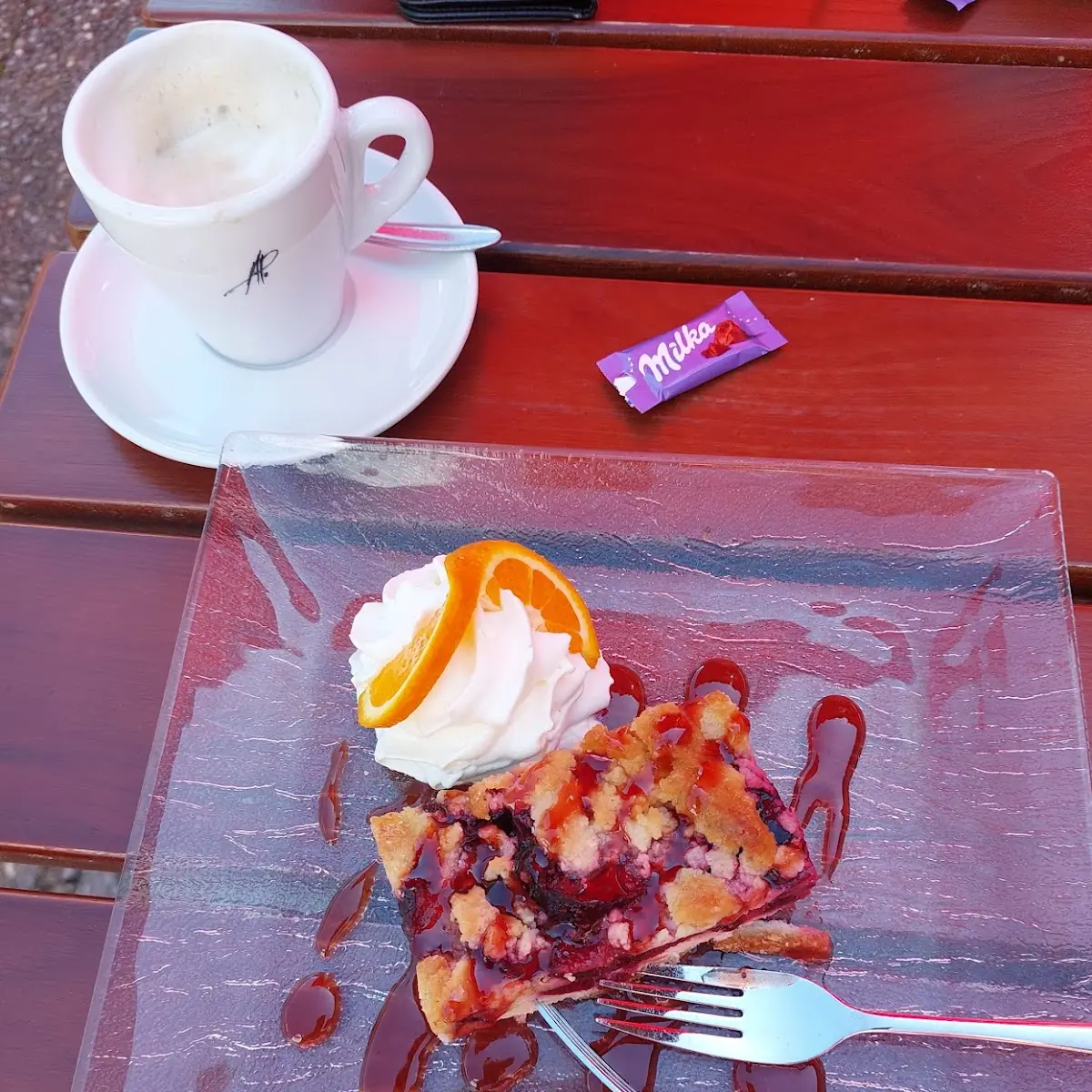 Cappuccino Mit Torte