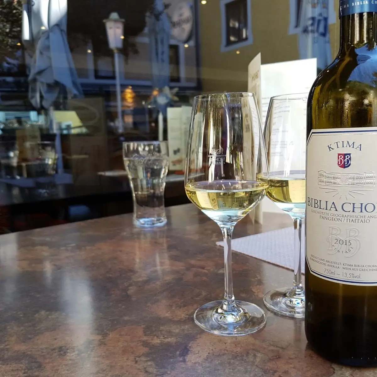 Biblia Chora Weiß Wein