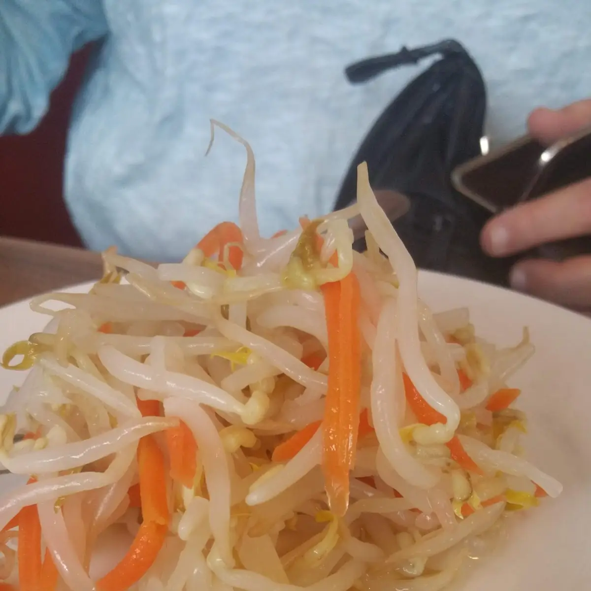 Sojasprossen Salat