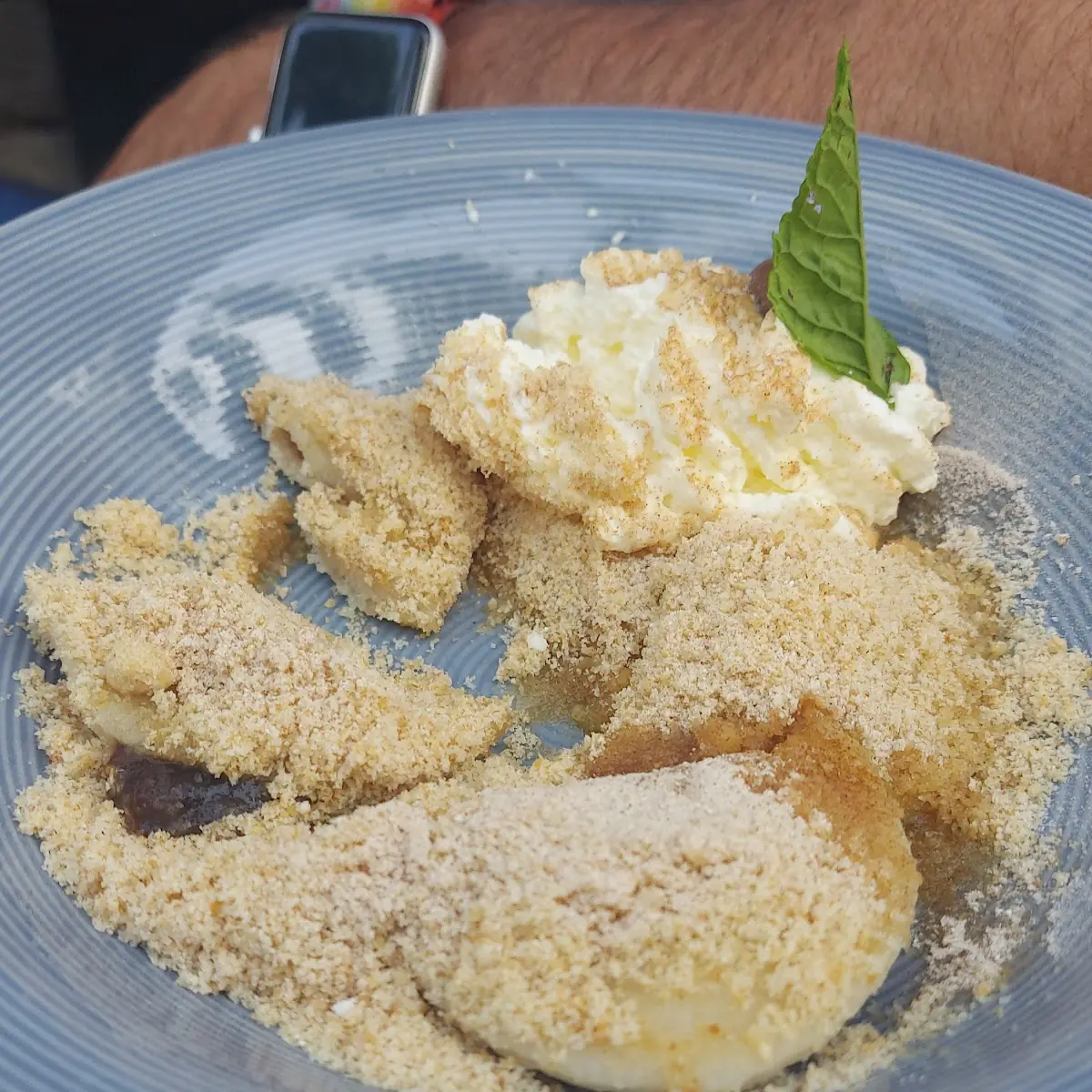 Powidltascherl Mit Brauner Butter Und Brösel