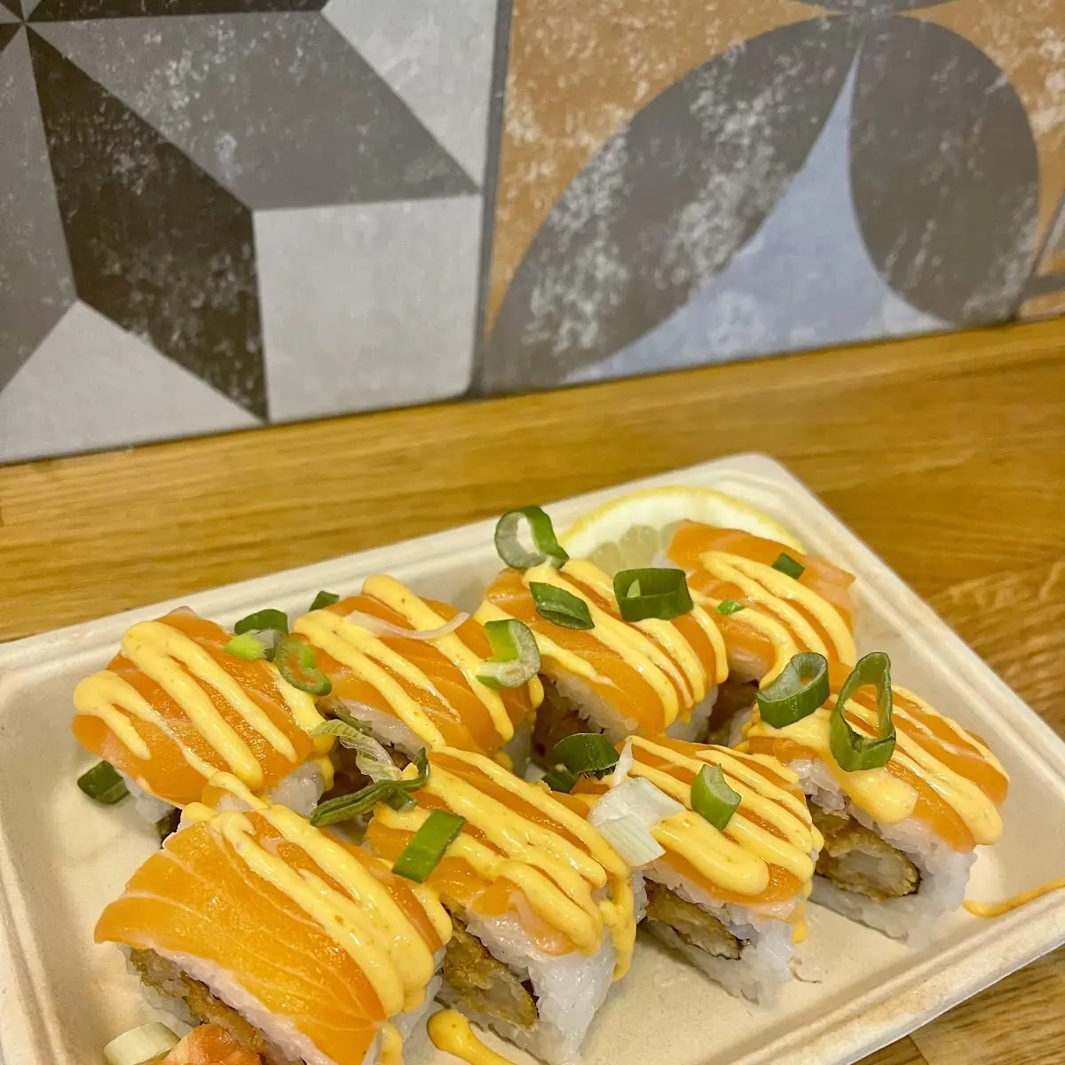 Salmon-Philadelphia Roll