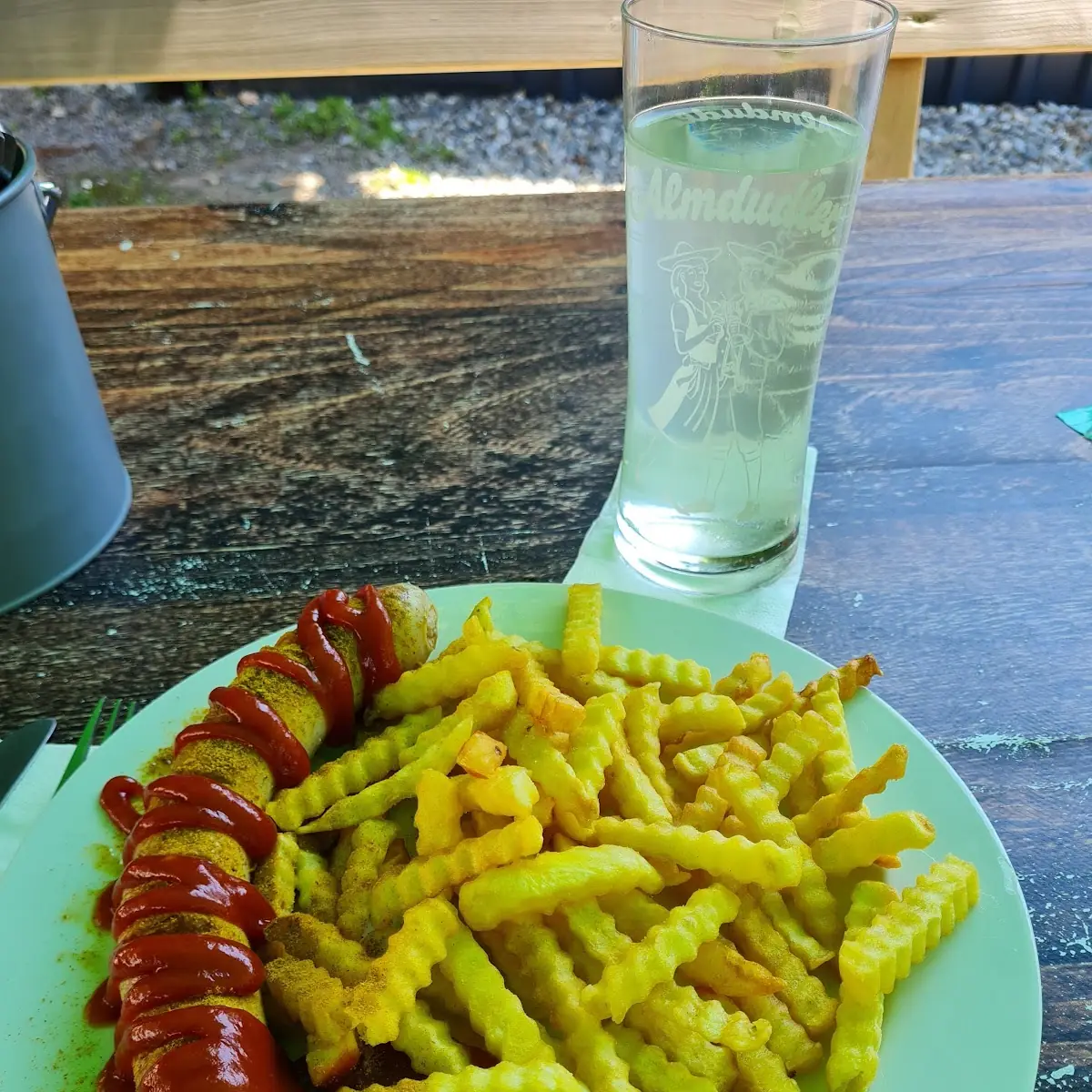 Currywurst Mit Pommes Frites