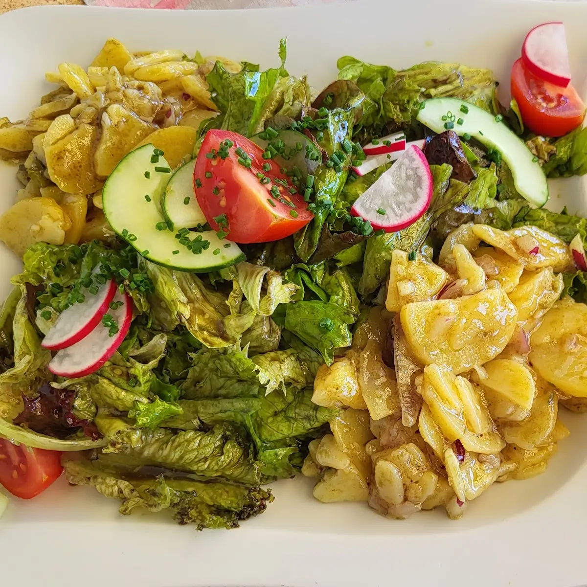 Backhendelsalat