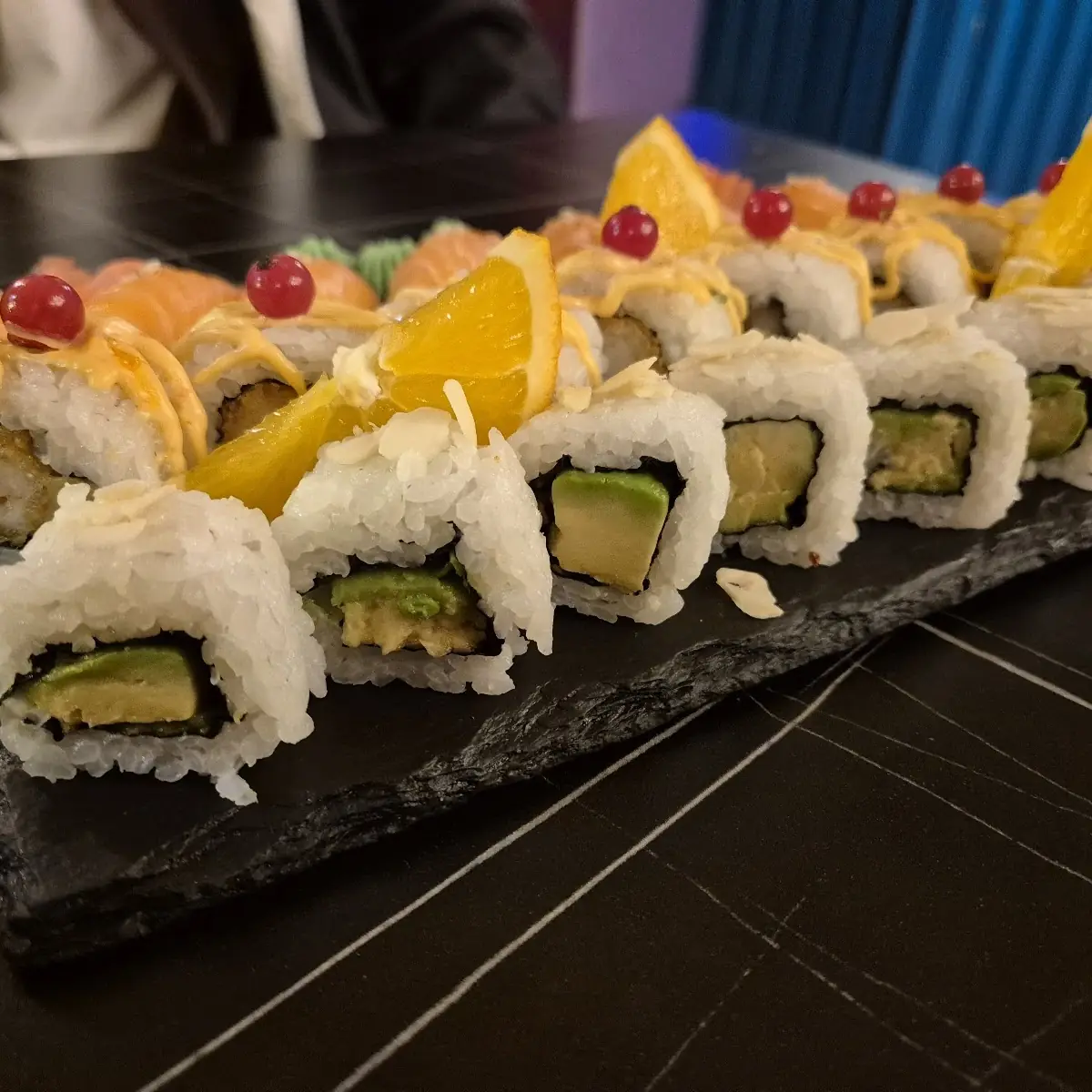 Mango Maki