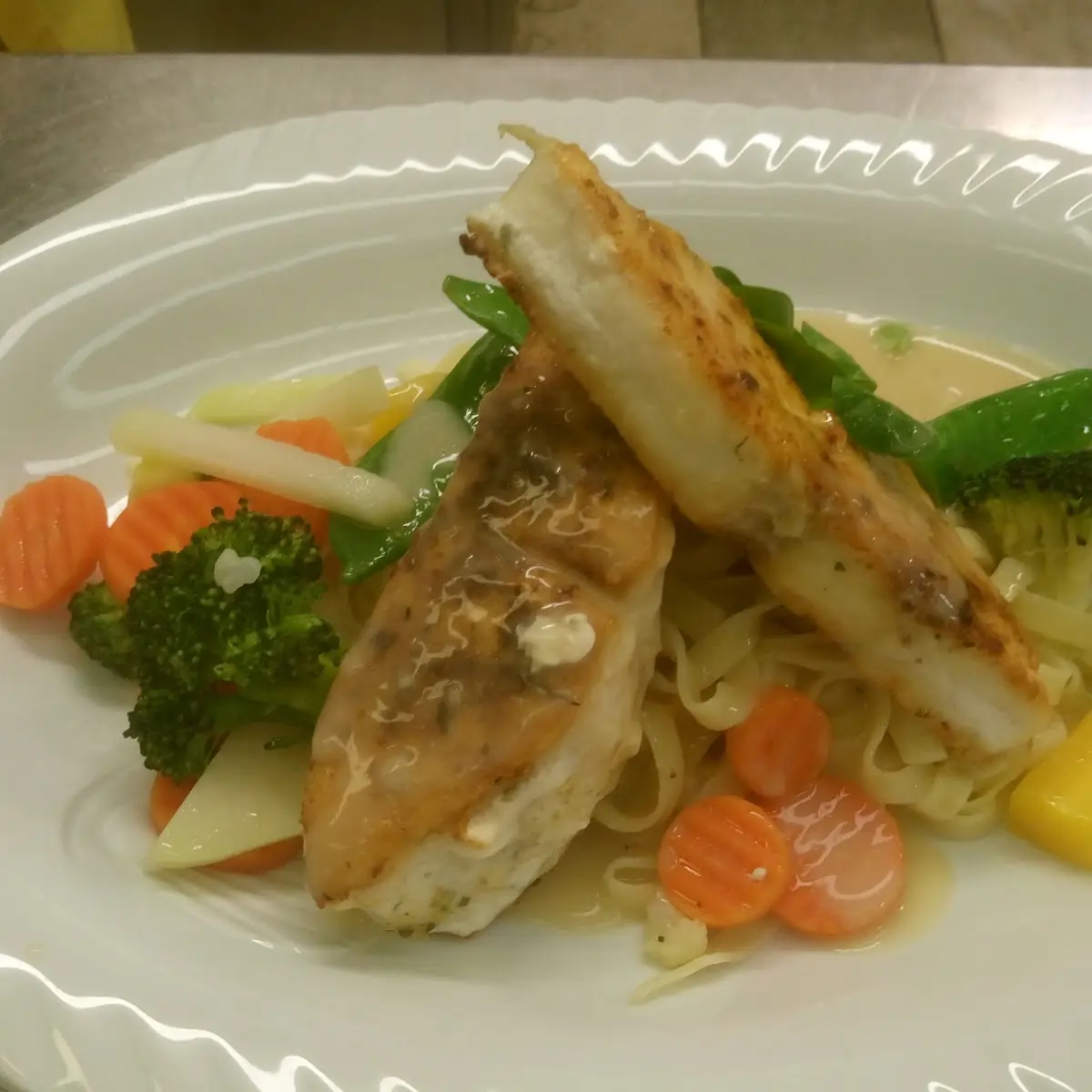 Butterfisch Auf Tagliatelle Mit Rieslingsauce