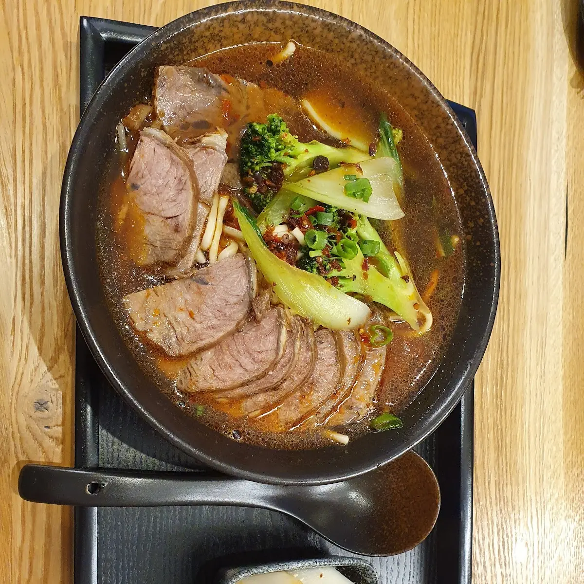 N5 Miso Nudelsuppe Mit Gebr Schweinefleisch