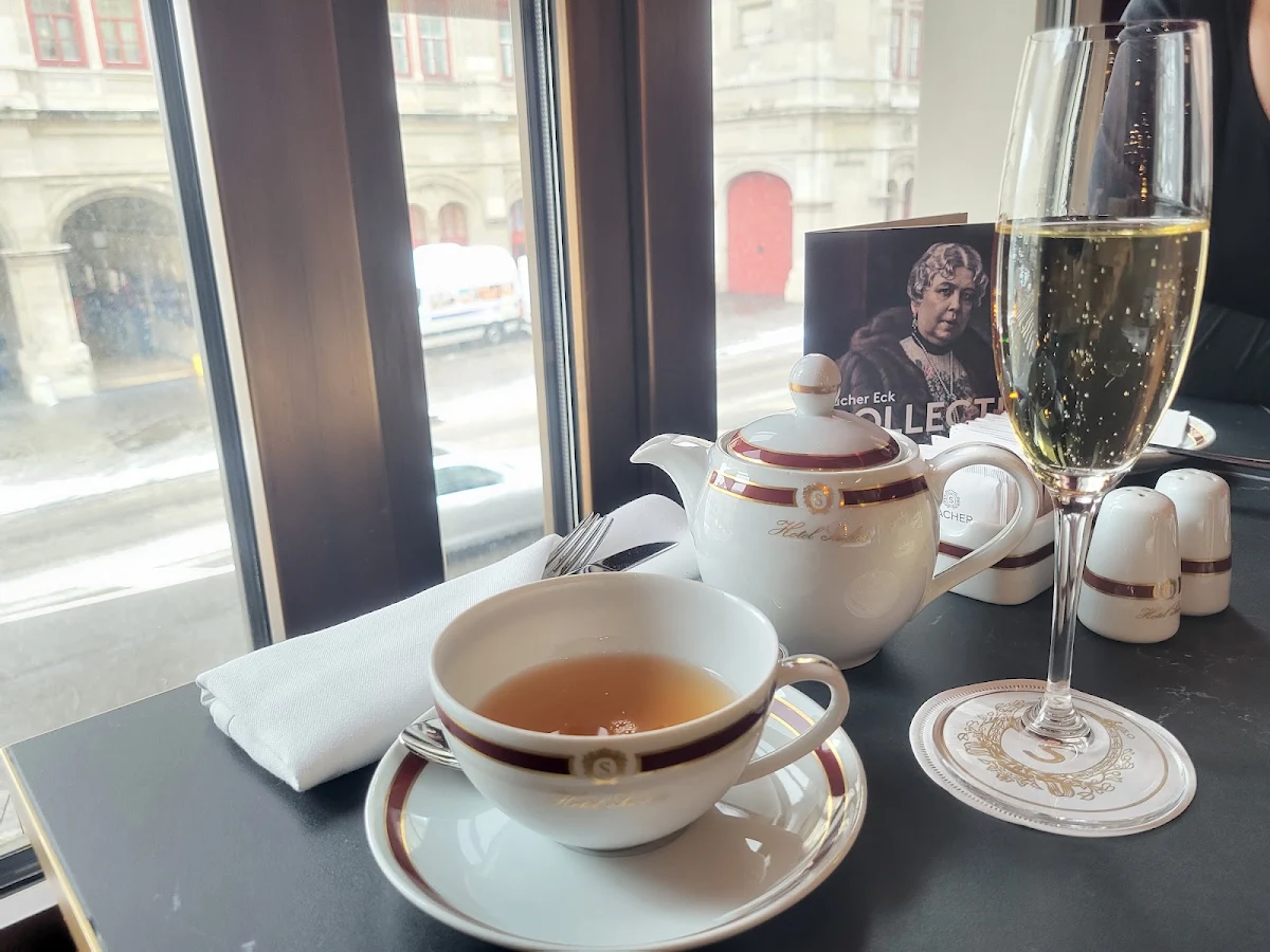 Sacher Tea