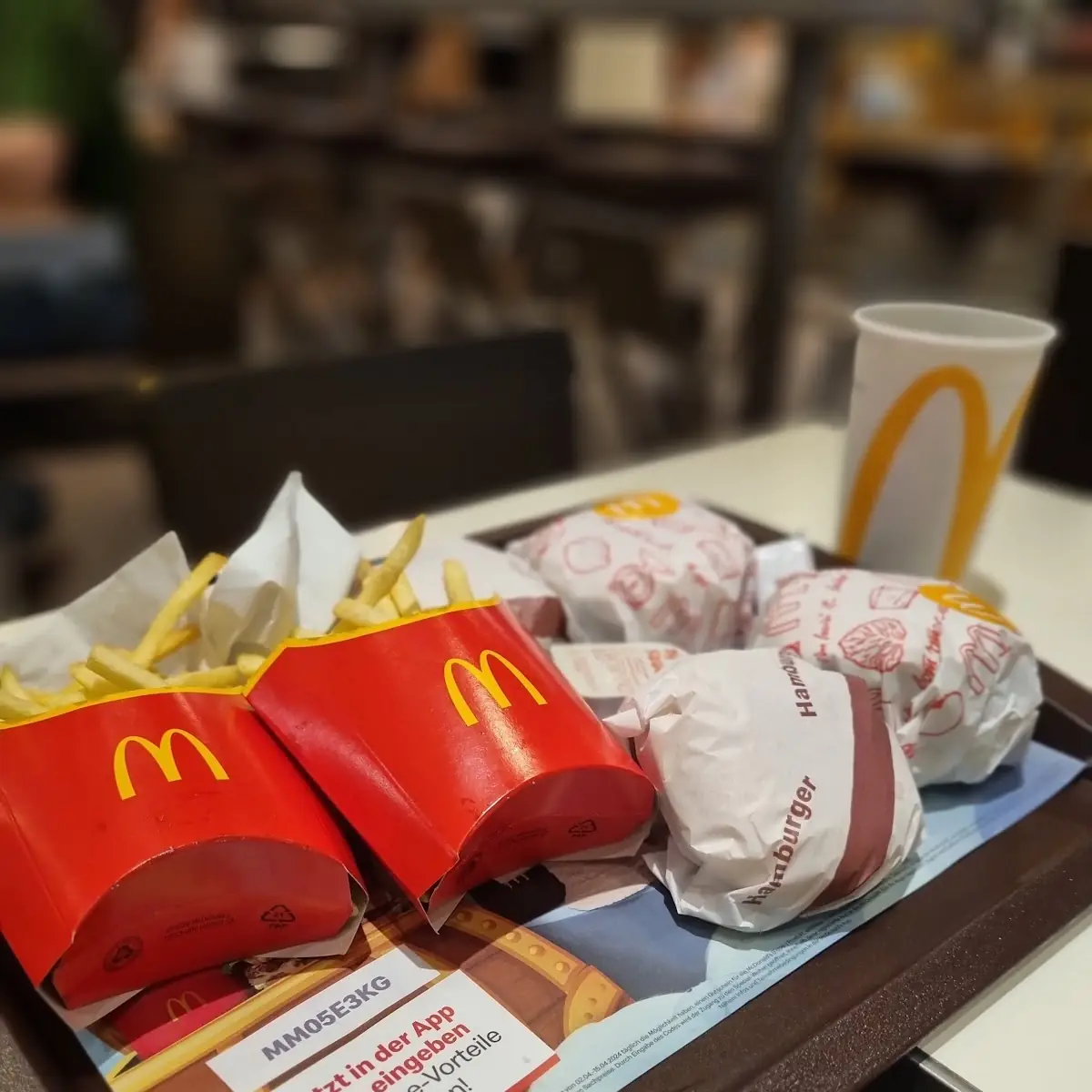 Pommes Burger Cola