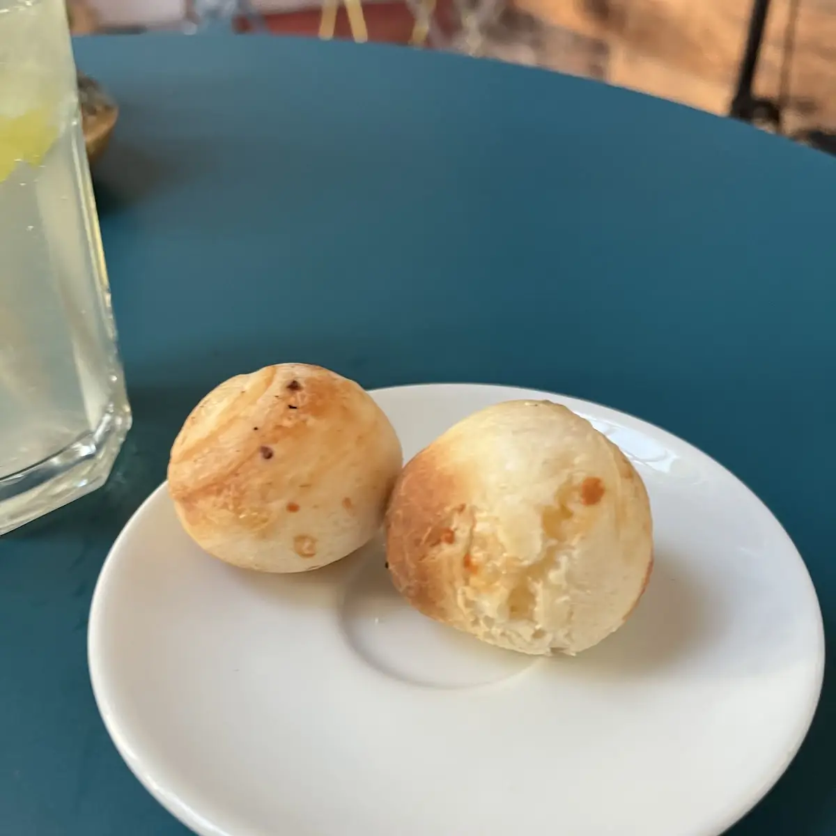 Pães de Queijo