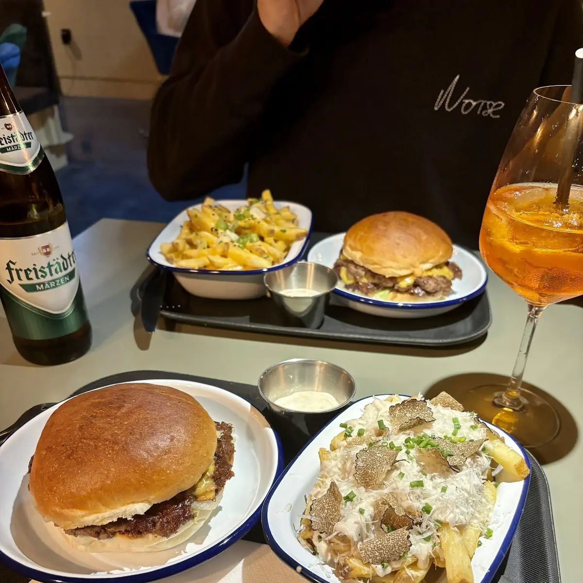 Cheeseburger & Trüffelfries