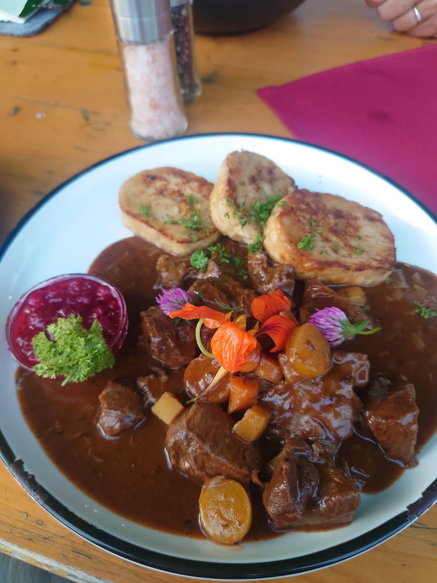 Wildgulasch Mit Knödel