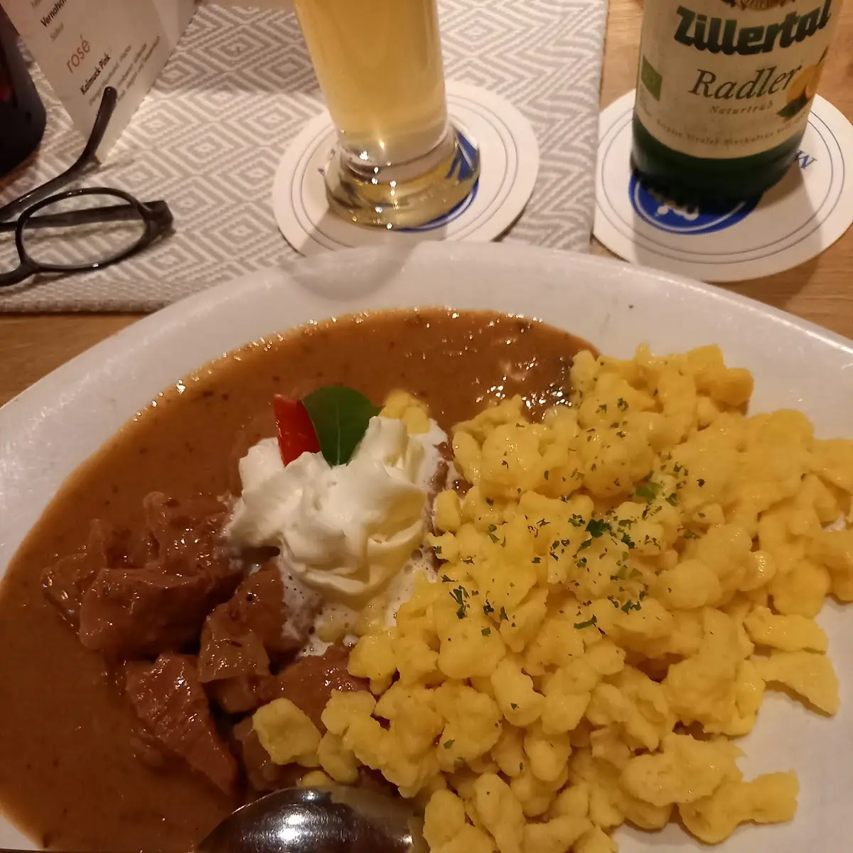 Gulaschmit Späetzle