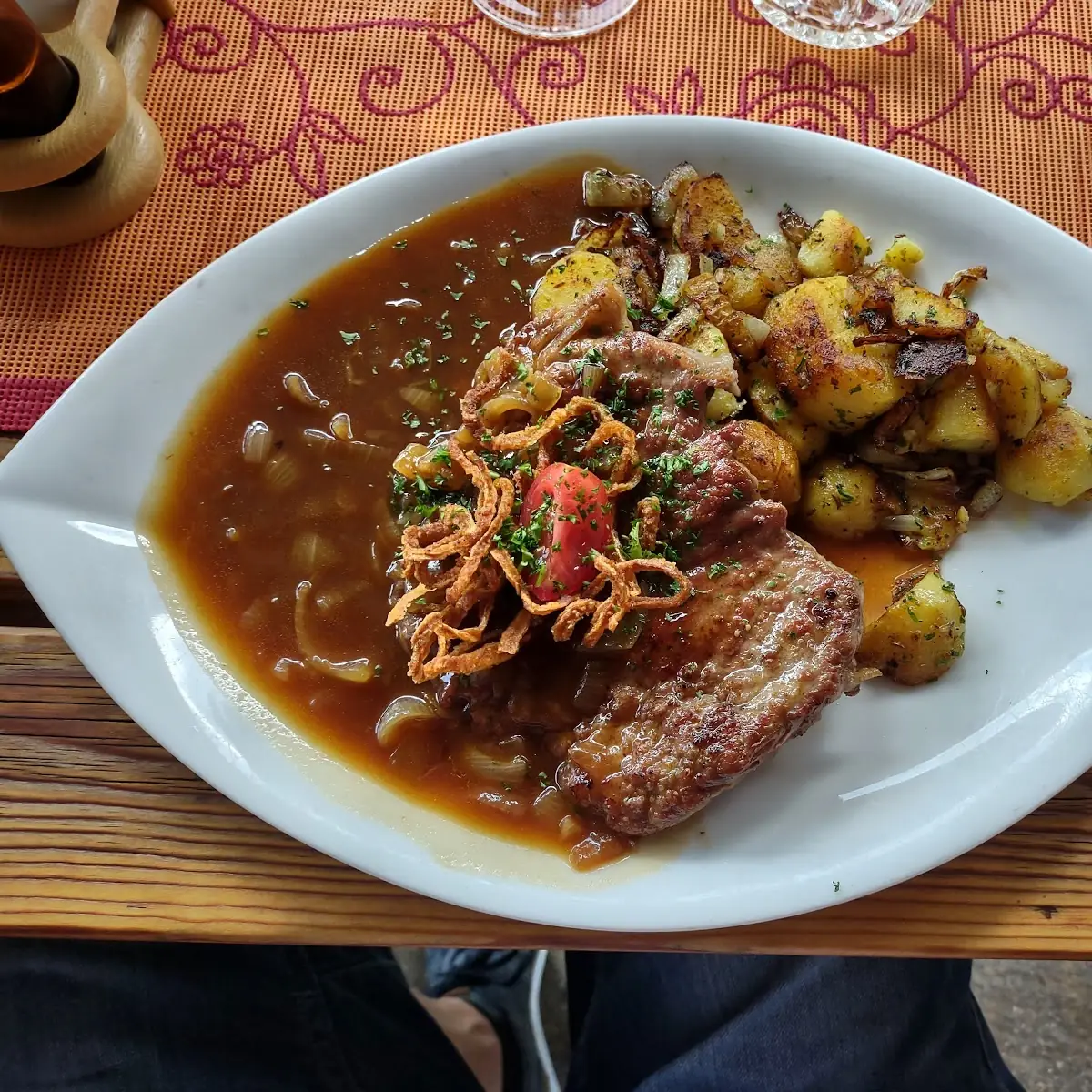 Zwiebelrostbraten