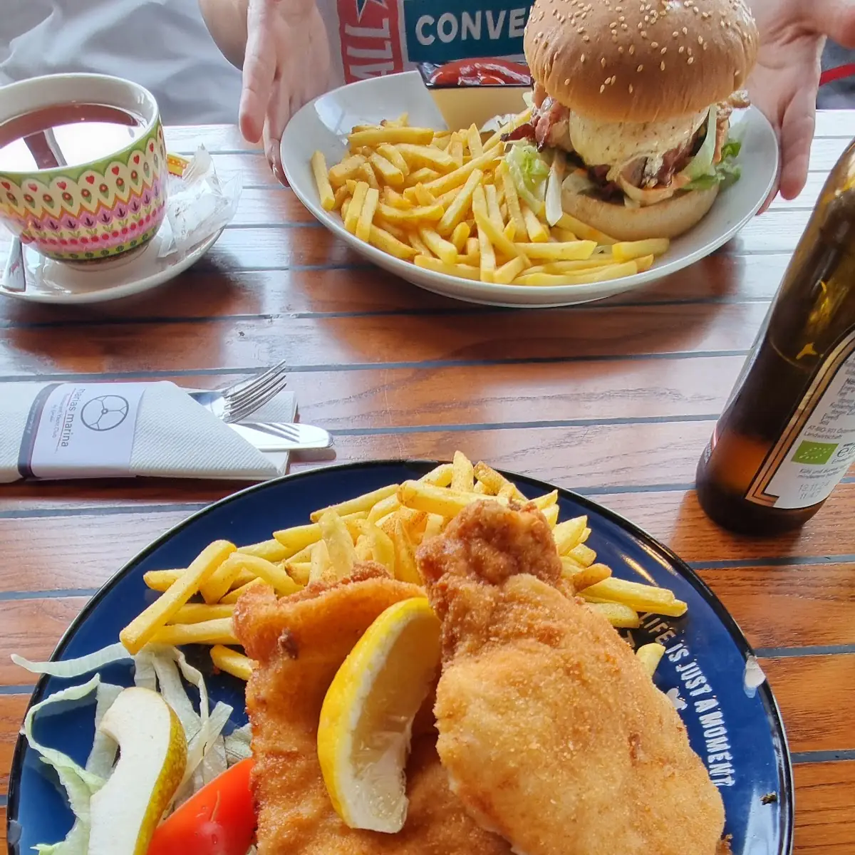 Wiener Schnitzel Mit Pomes