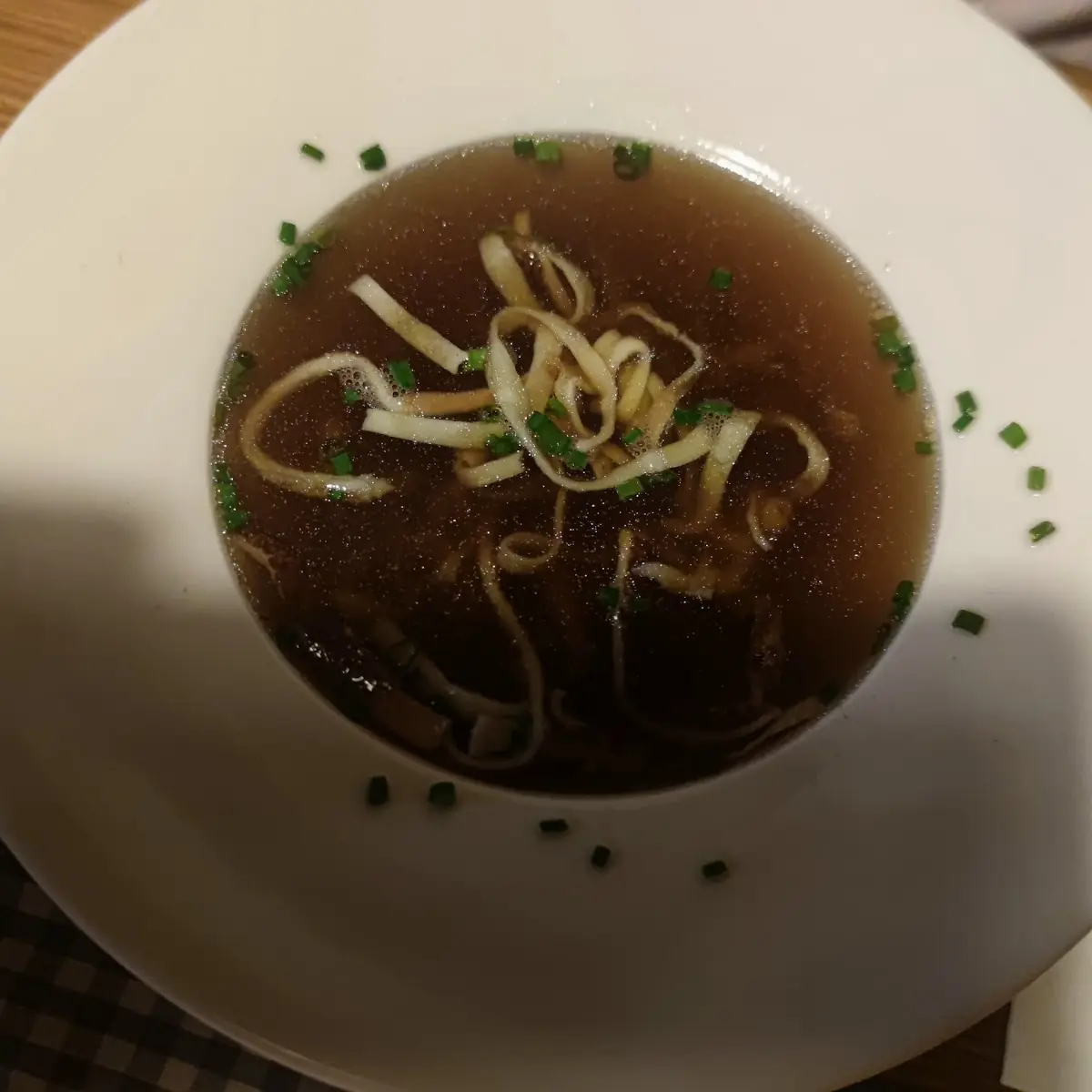 Rindsuppe Mit Fleischstrudel