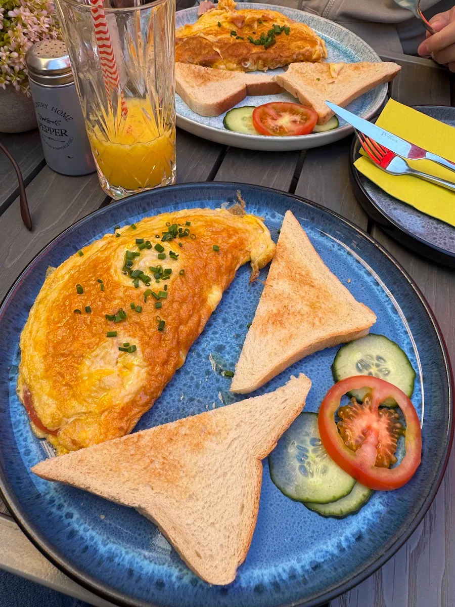 3 Egg Omelette with Cheese and Ham