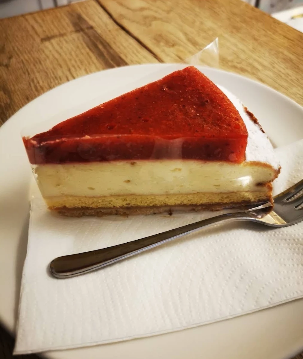Himbeertopfenschnitte