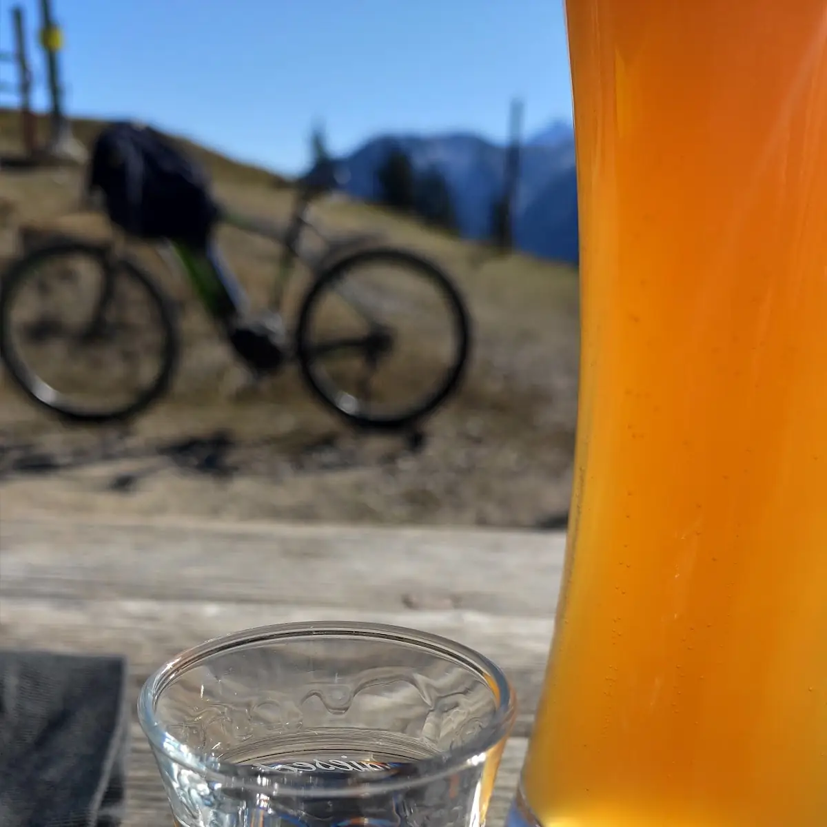 Alkoholfreies Bier Für Die Mineralstoffzufuhr Und A Hüttenschnapserl