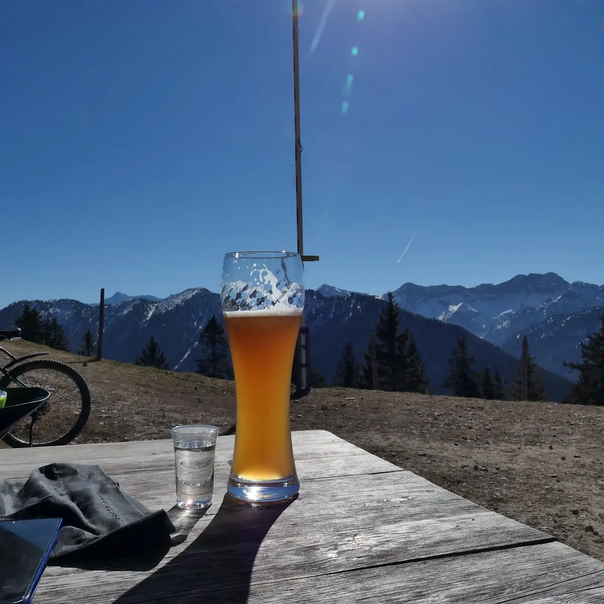 Weizenbier Und Schnaps Aufs Haus