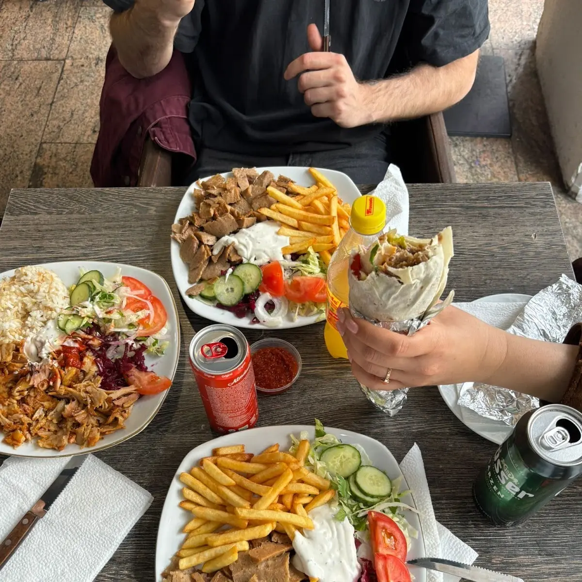 Hühner-kebab Teller