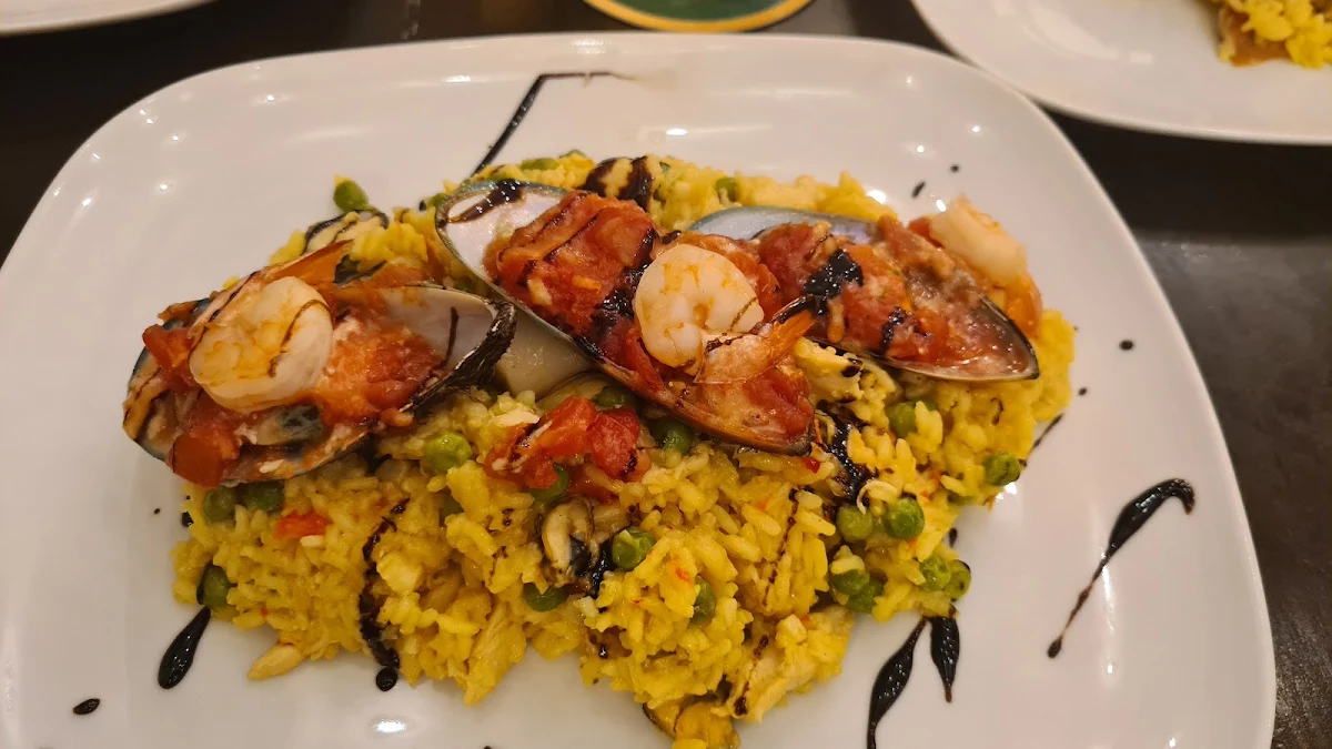 Paella Mit Meeresfrüchte