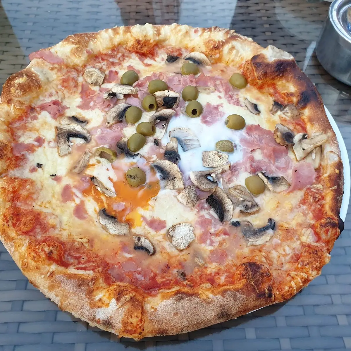 Pizza Rusticana