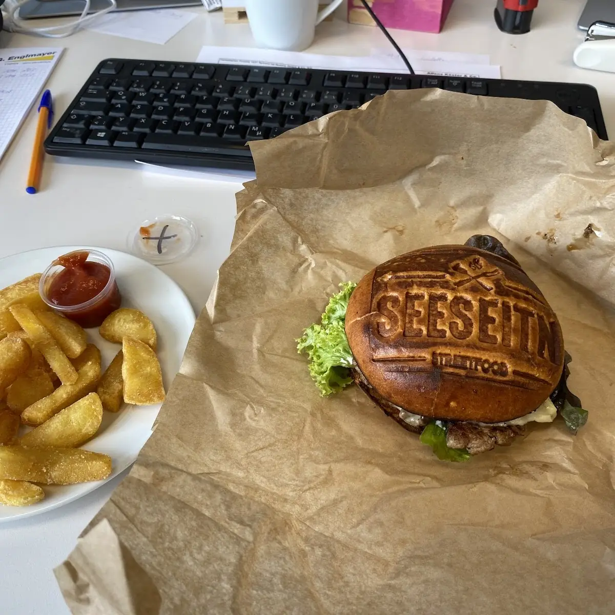 Baron Burger Mit Pommes Spezial