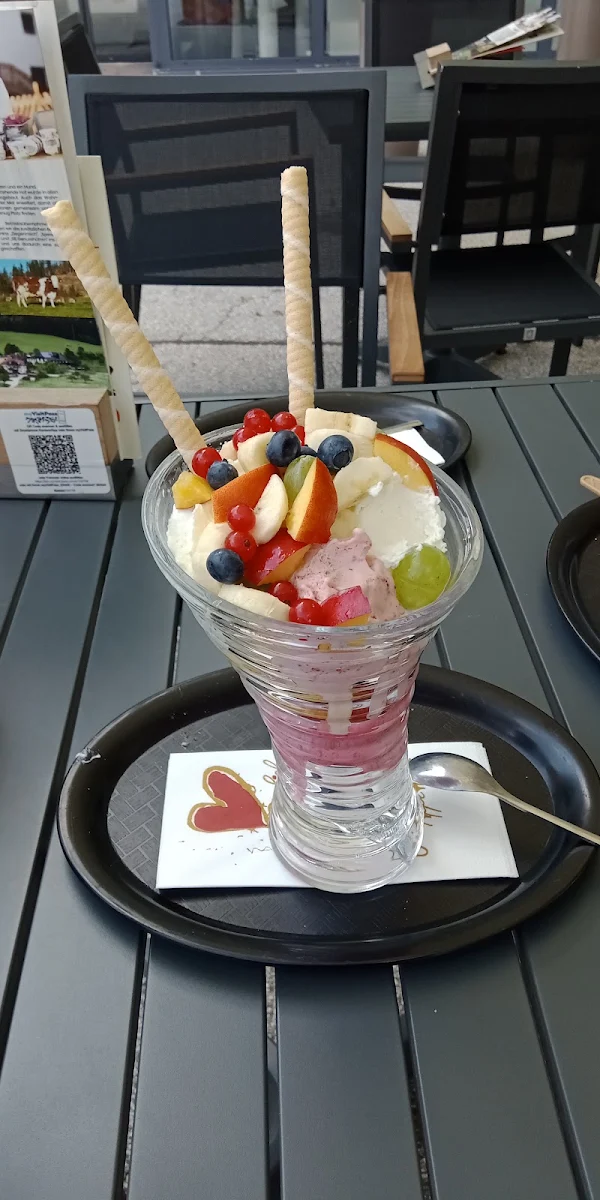 Früchte Becher