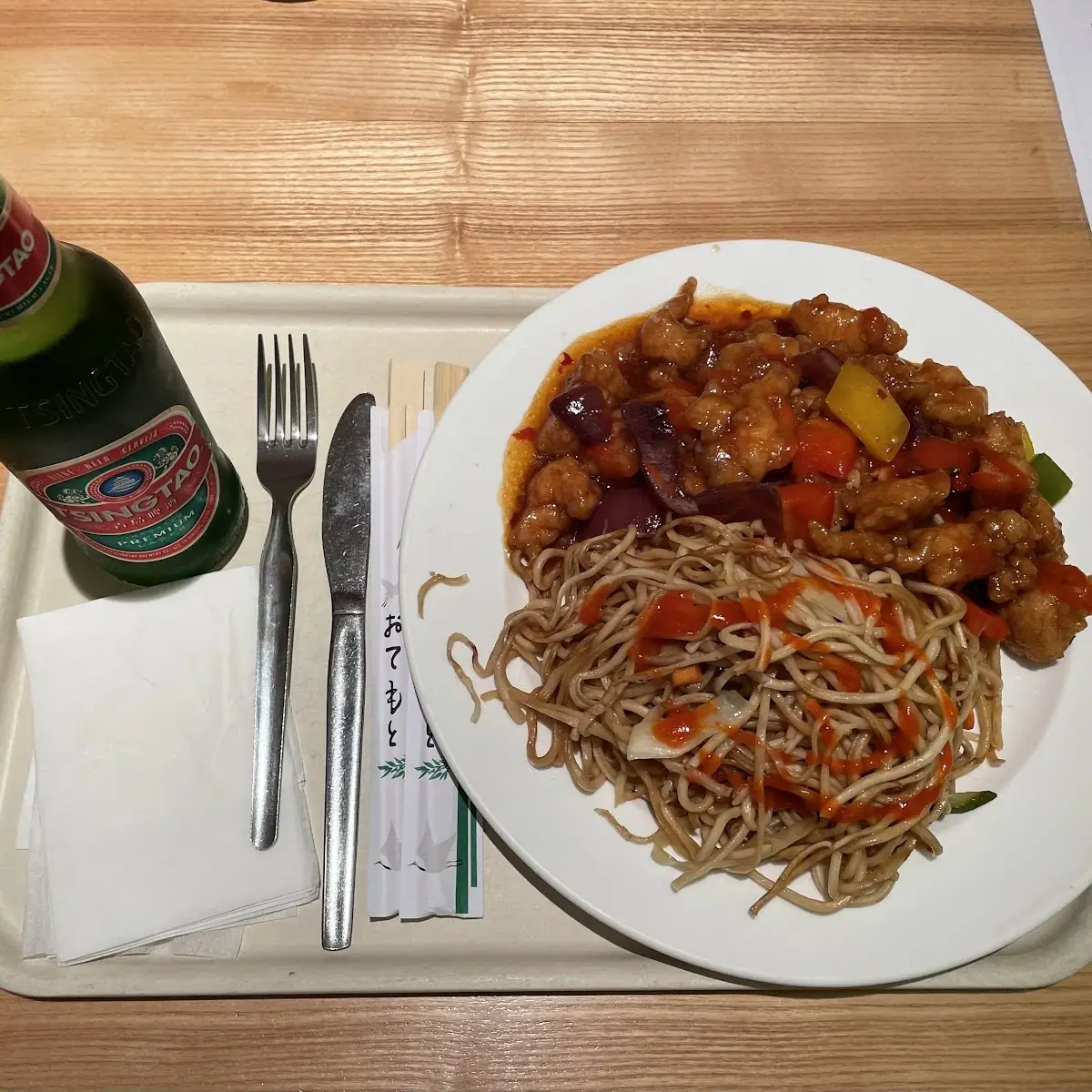 Hot Chilli Huhn Mit Gemüsenudeln