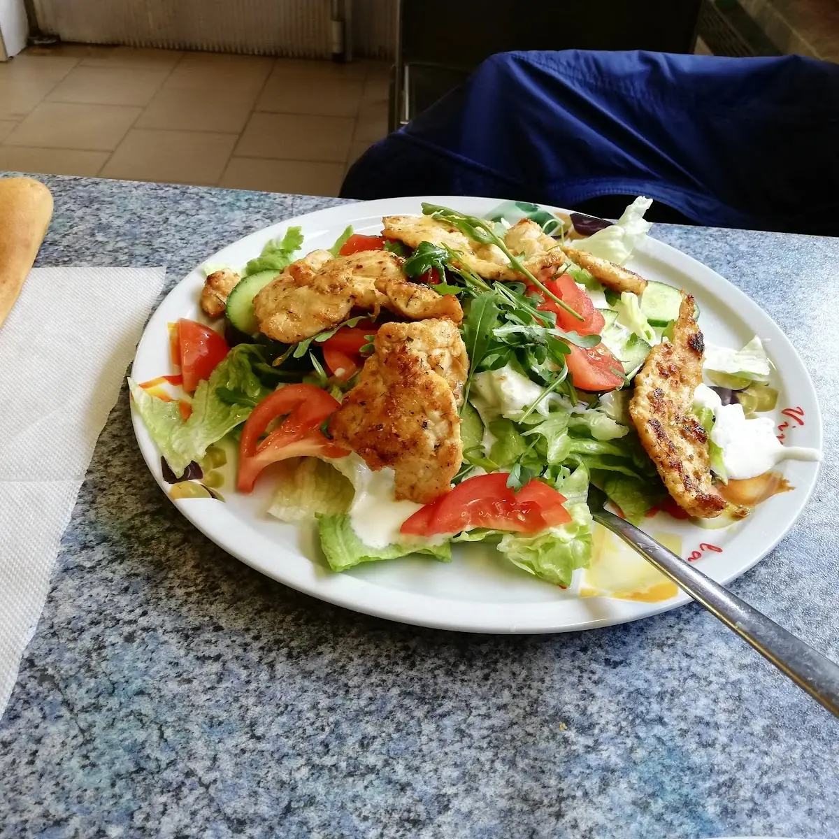 Backhendelsalat