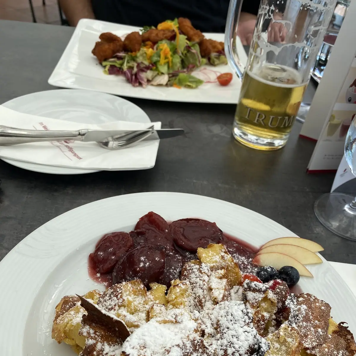 Kaiserschmarren Mit Zwetschgenröster