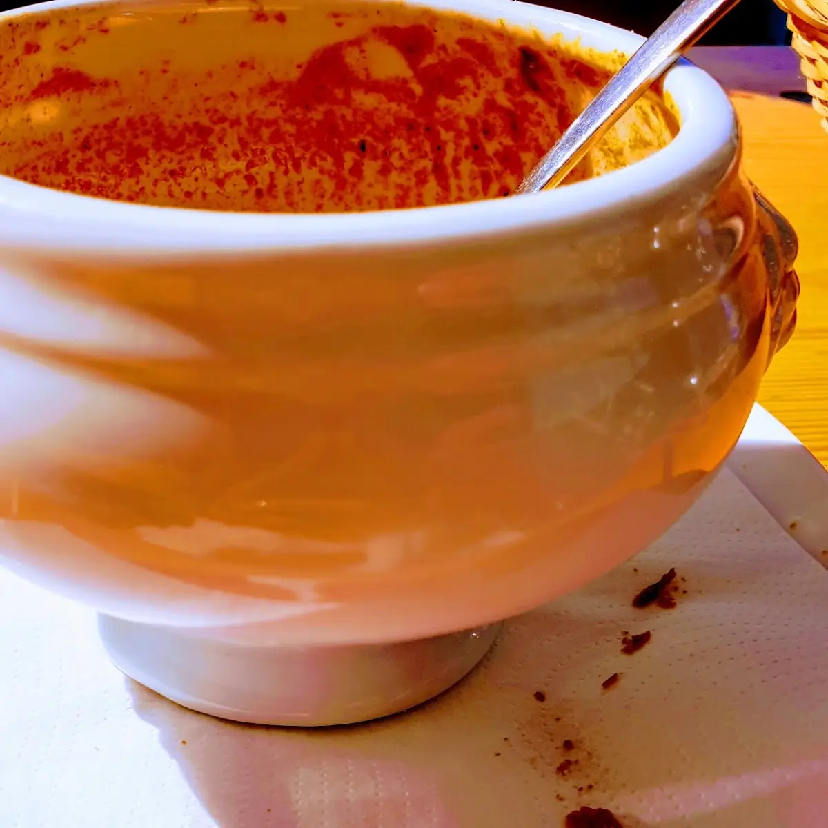 Leckere Gulaschsuppe Mit Semmel
