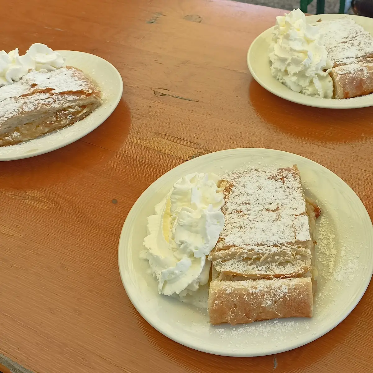 Apfelstrudel