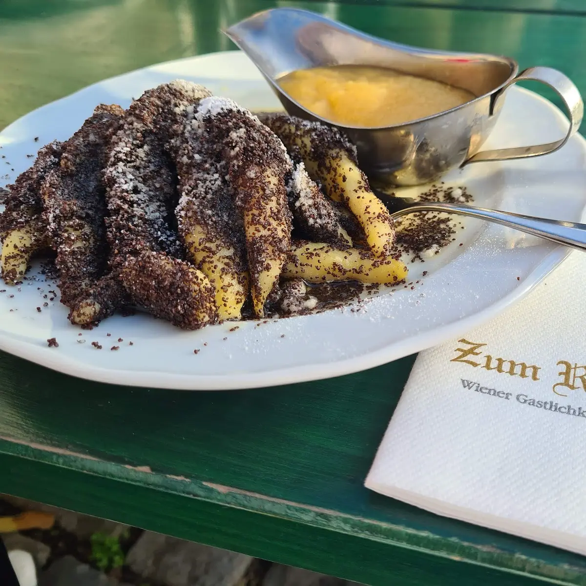 Kaiserschmarren Mit Zwetschgenröster