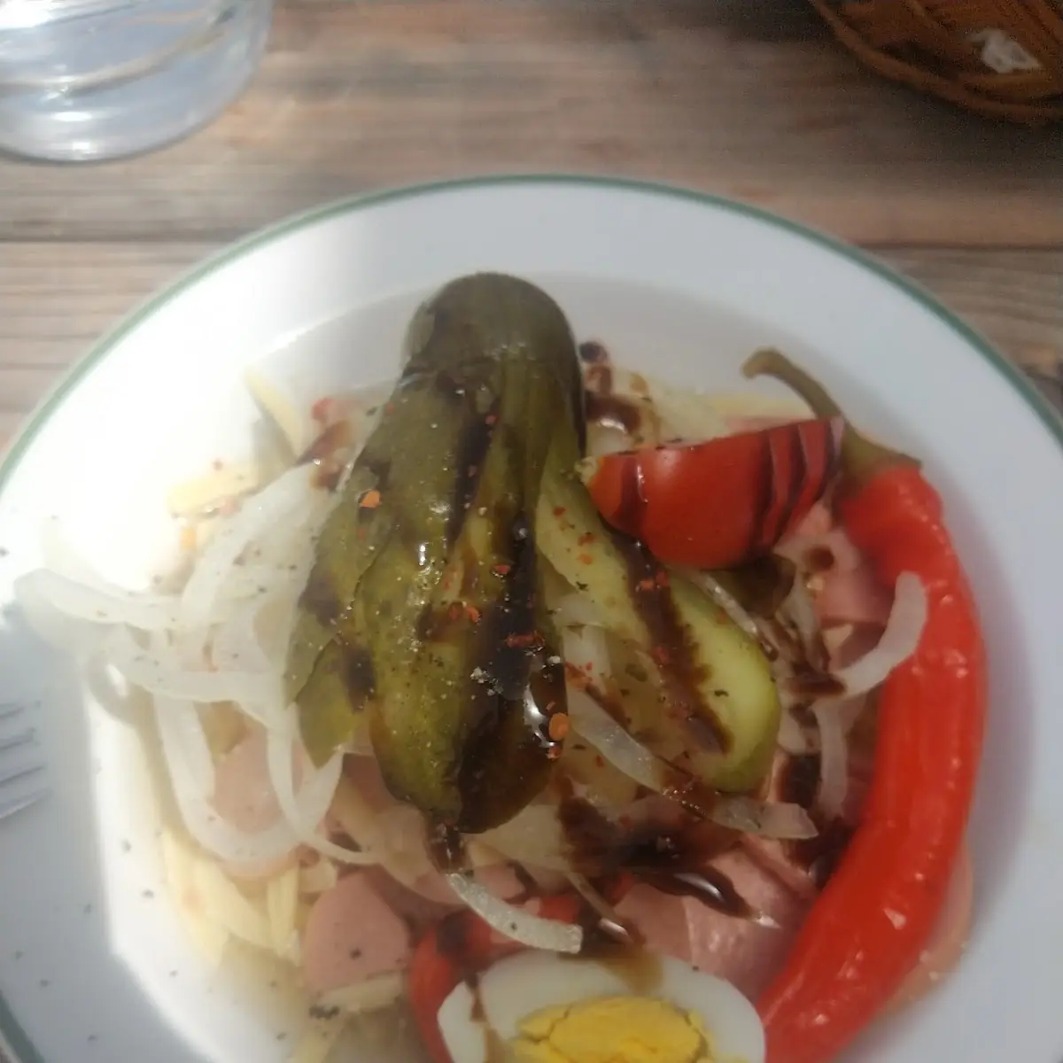 Wurst Käse Salat