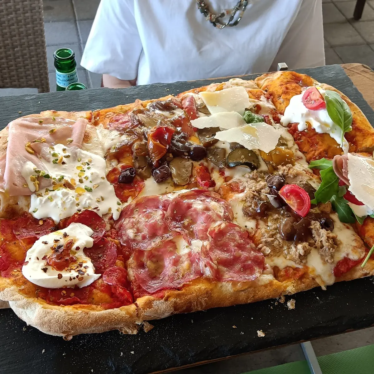 Pinsa Quattro Stagioni