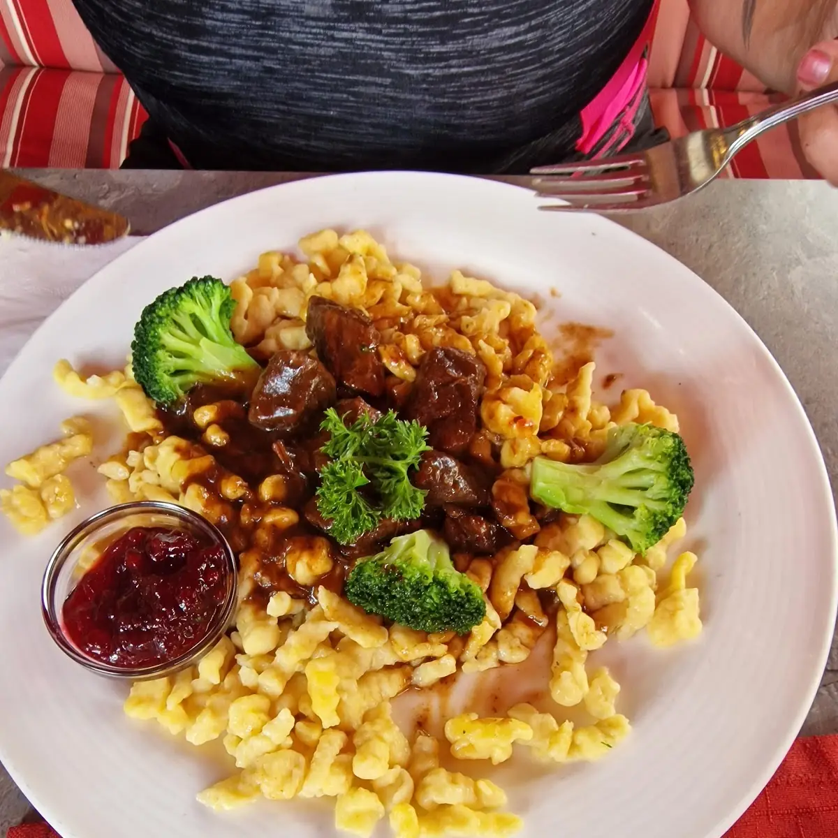 Hirschragout Mit Spätzle