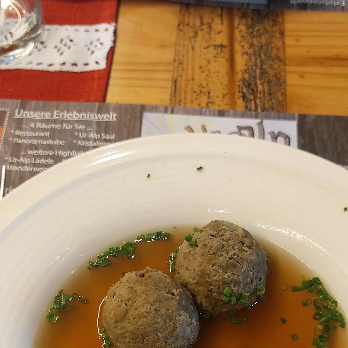 Leberknödelsuppe