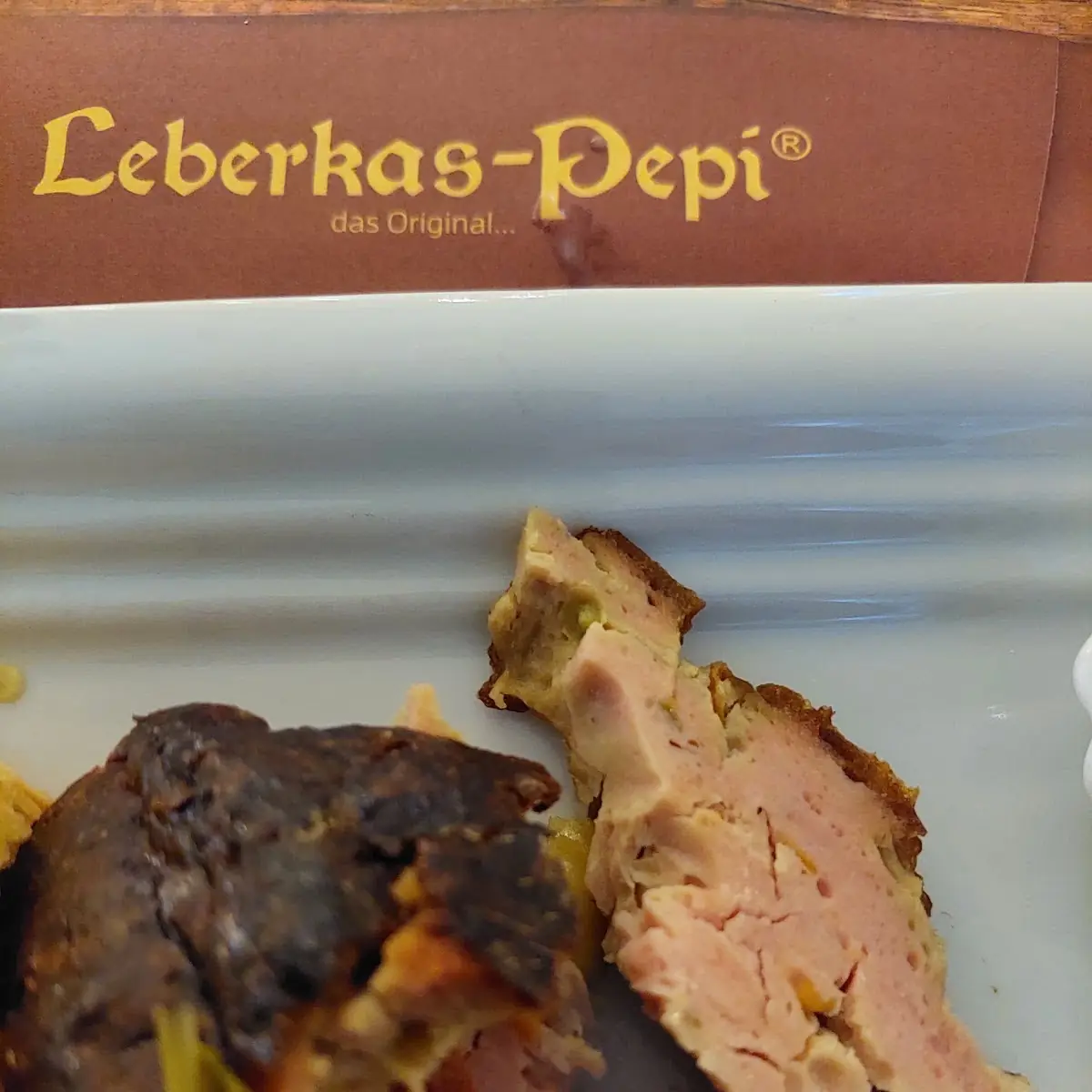 Leberkäs Pikant Mit Brötchen