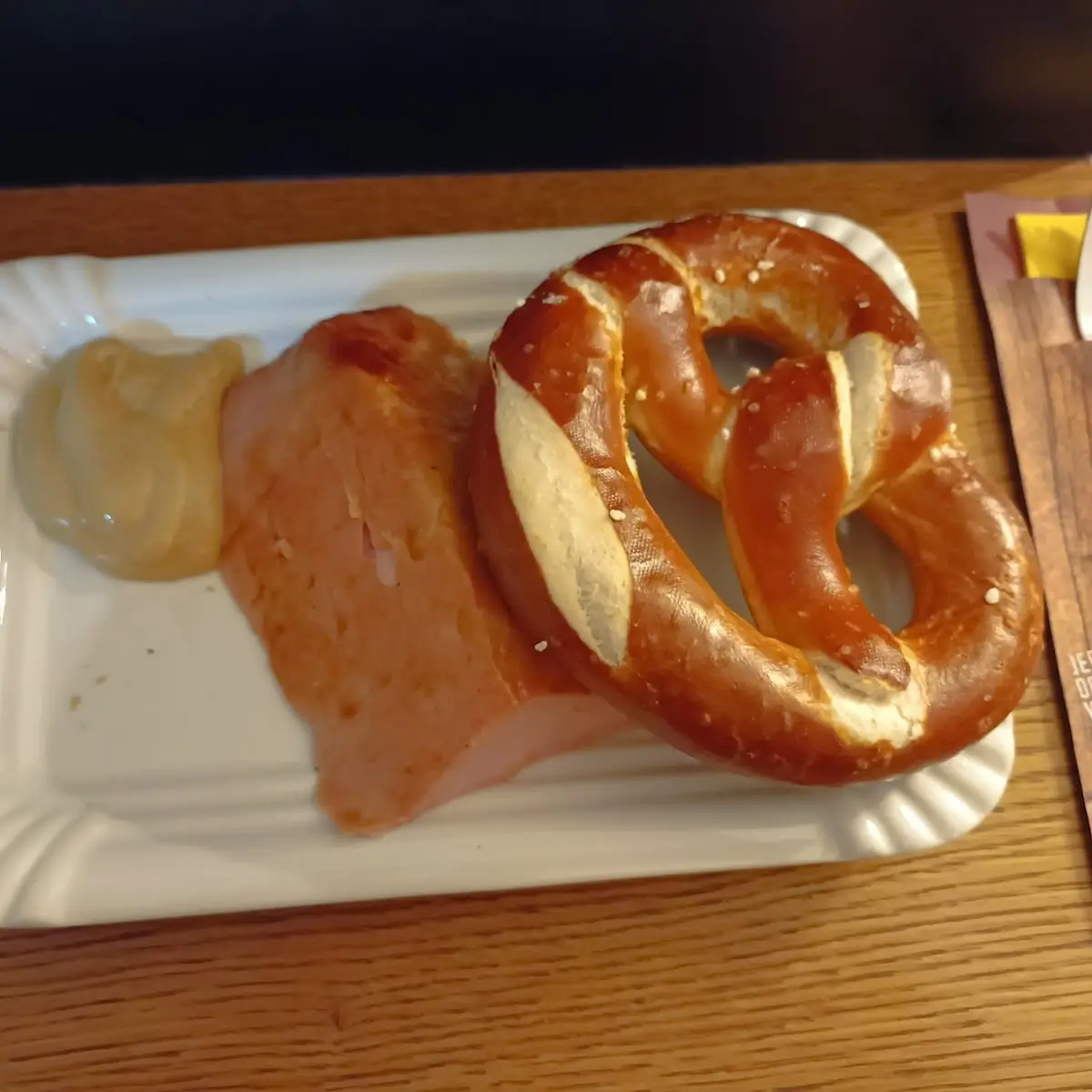 Leberkäse Mit Breze