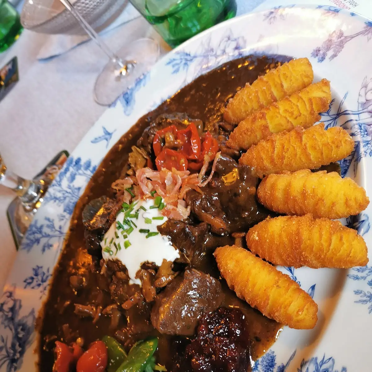 Brasato Di Cerbiatto Con Crocchette Di Patate
