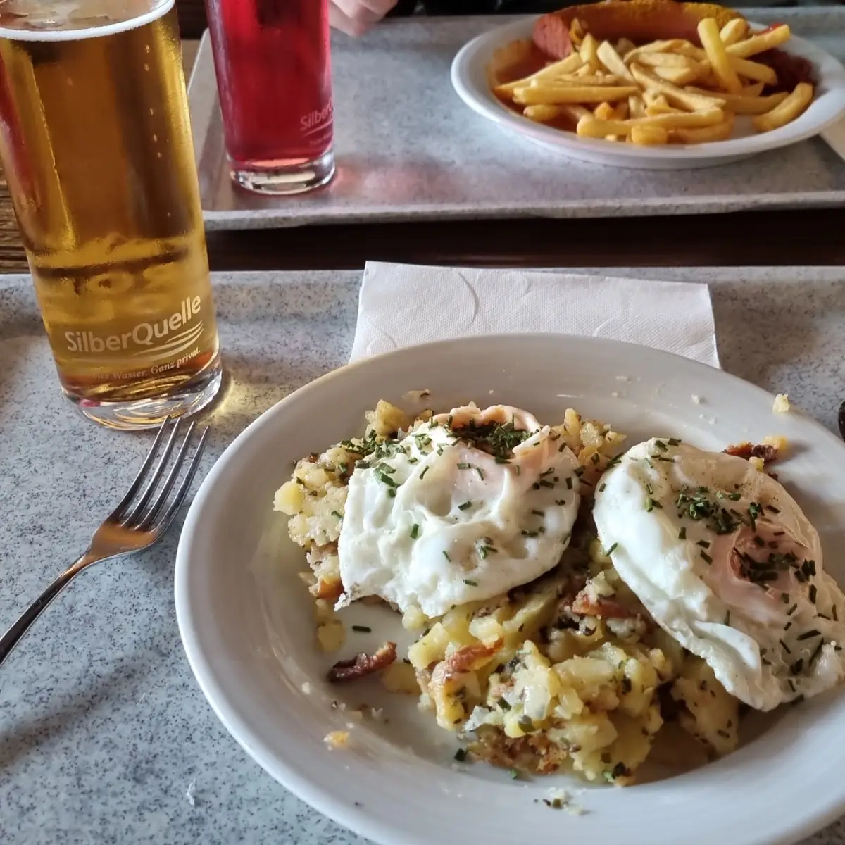 Bratkartoffeln Mit Spiegelei