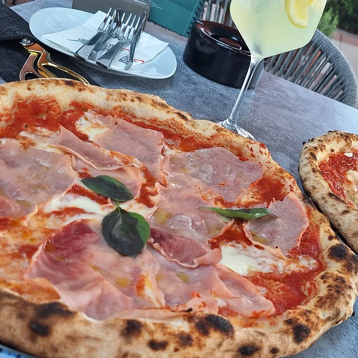 Pizza Diavola
