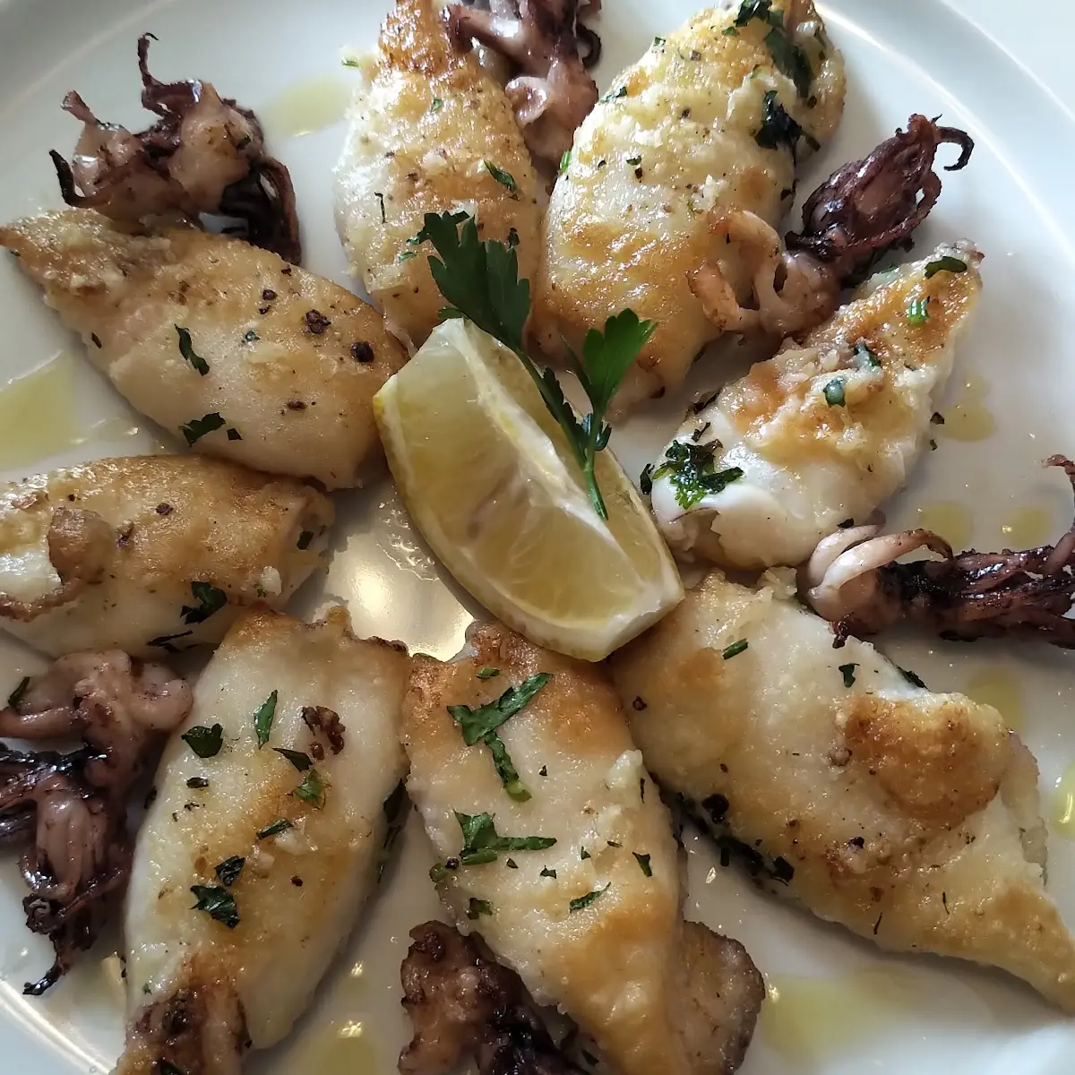 Gegrillte Calamari Mit Leckerem Knoblauch