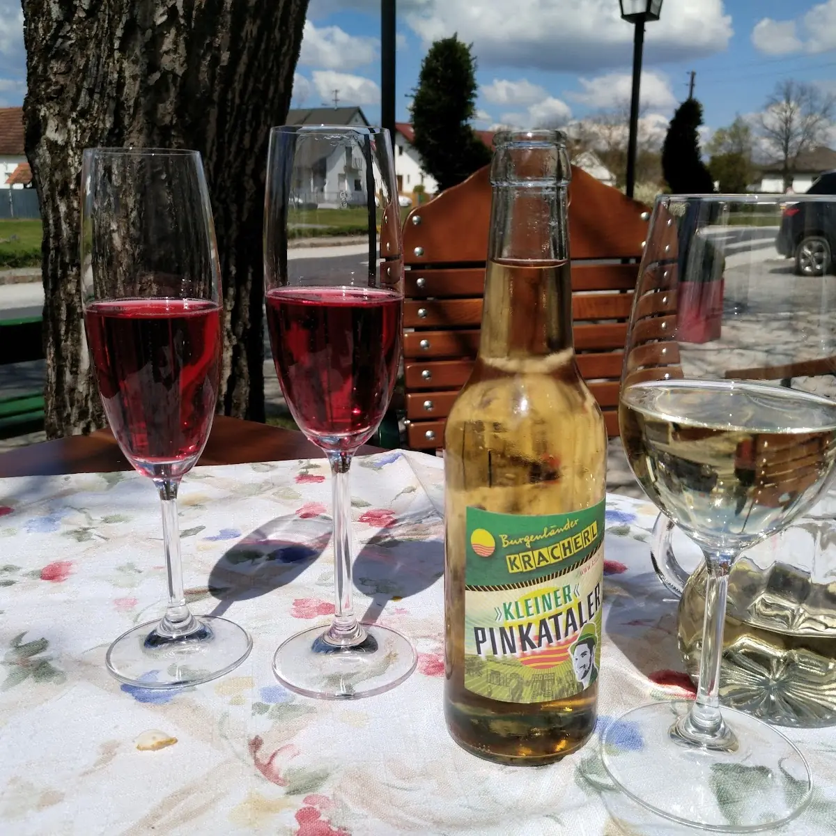 Uhudler-schaumwein