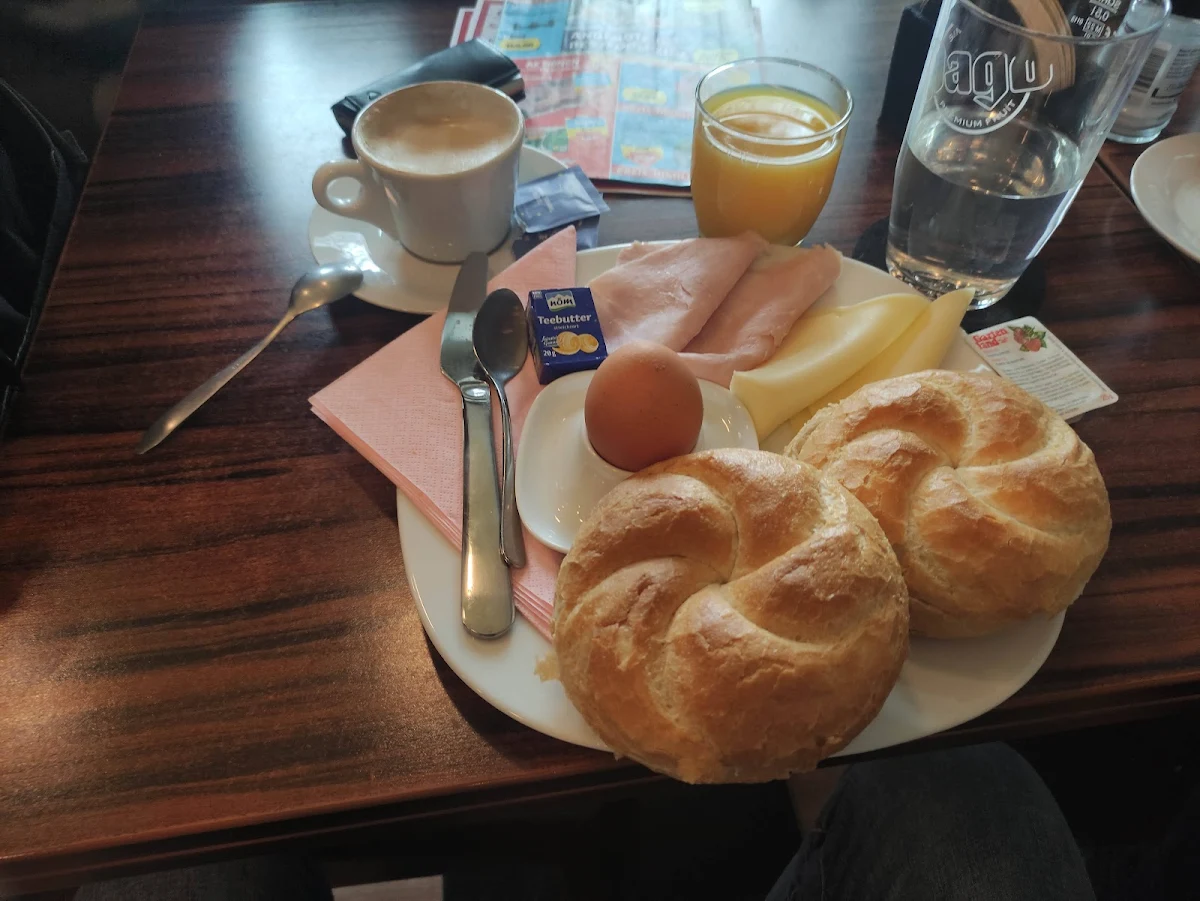 Großes Frühstück