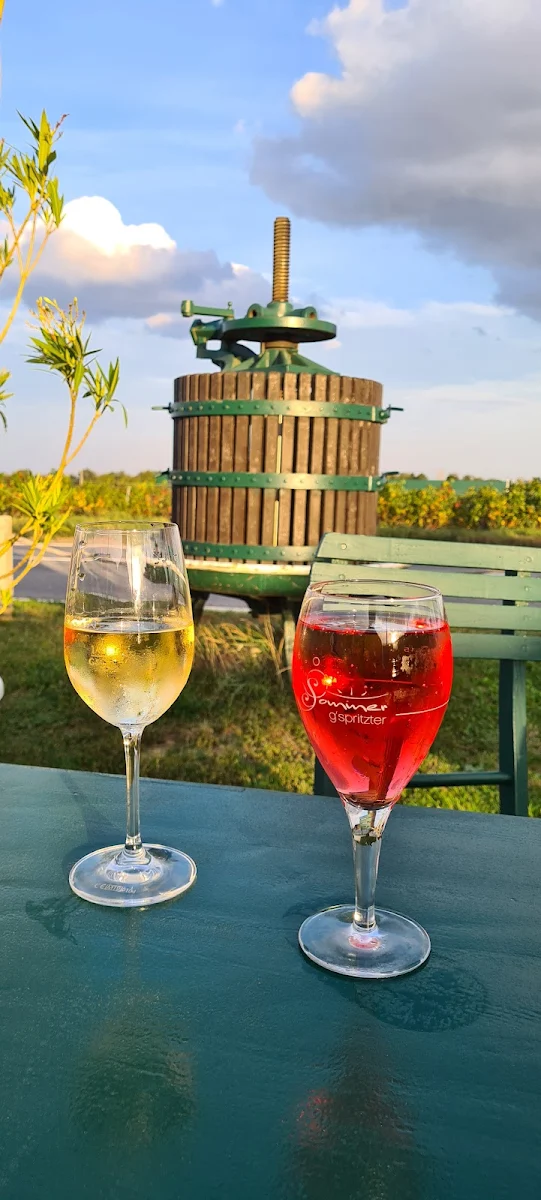 Weisser Spritzer Und Roter Spritzer