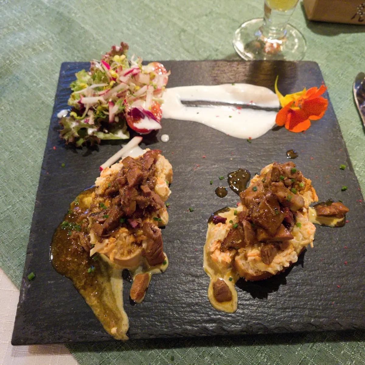 BBQ Bruschetta Mit Pulled Pork