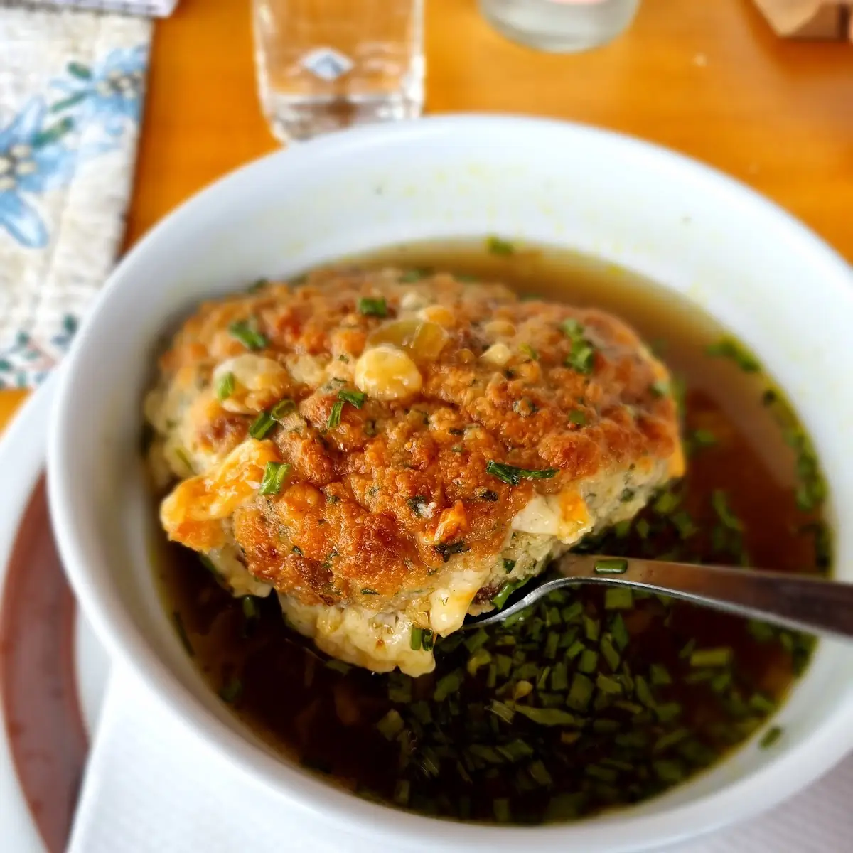 Brodo Con Canederli Al Fornaggio