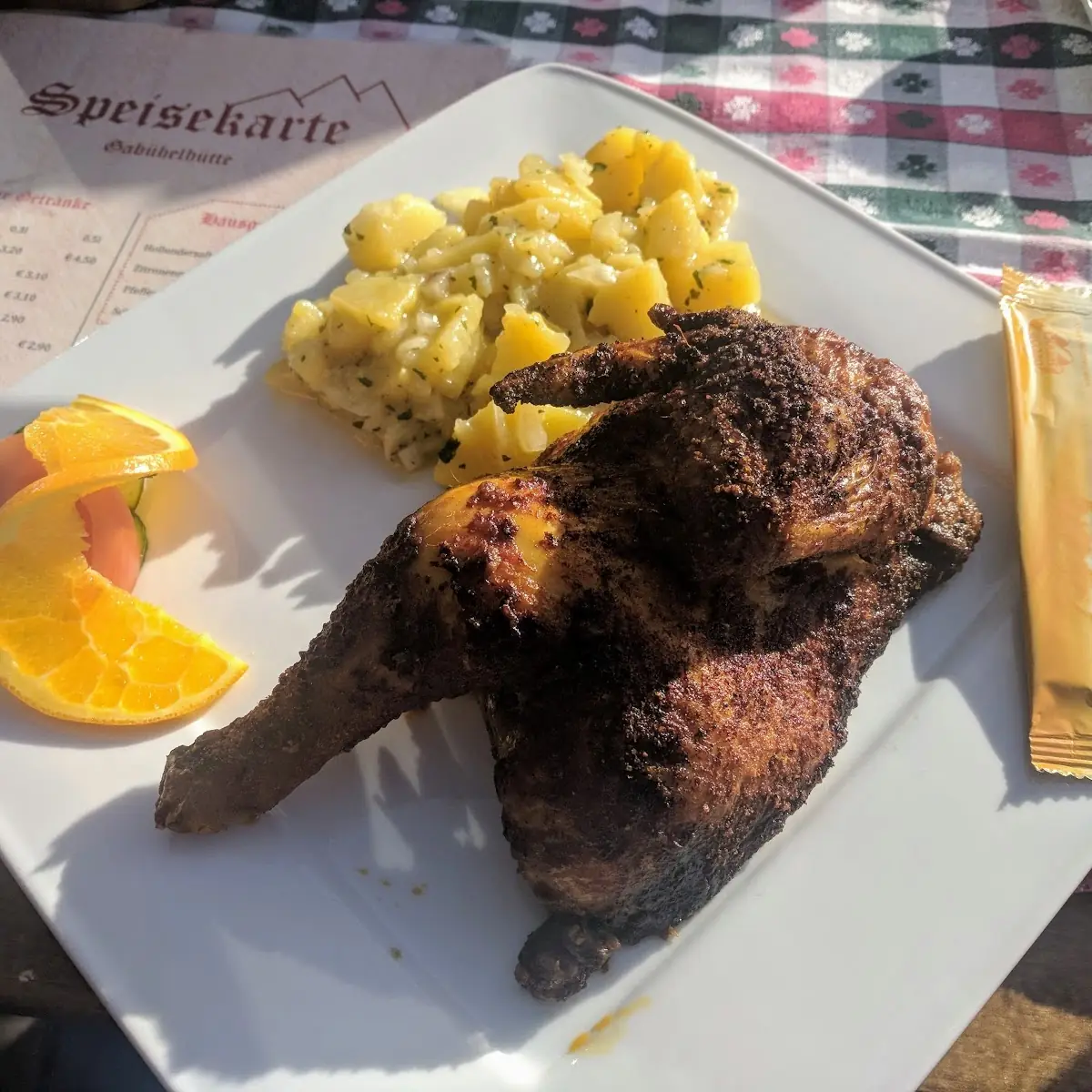 Grillhendl Mit Kartoffelsalat